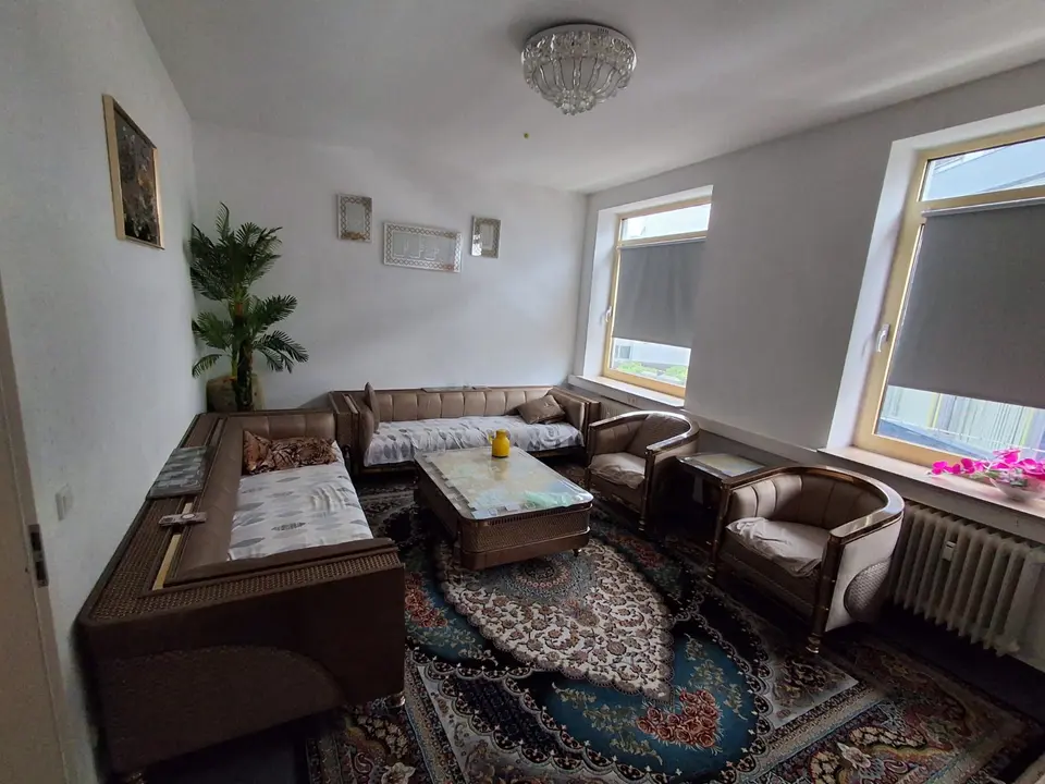 5 Zimmer Wohnung mit 140 m² in Saarbrücken – Bild 1