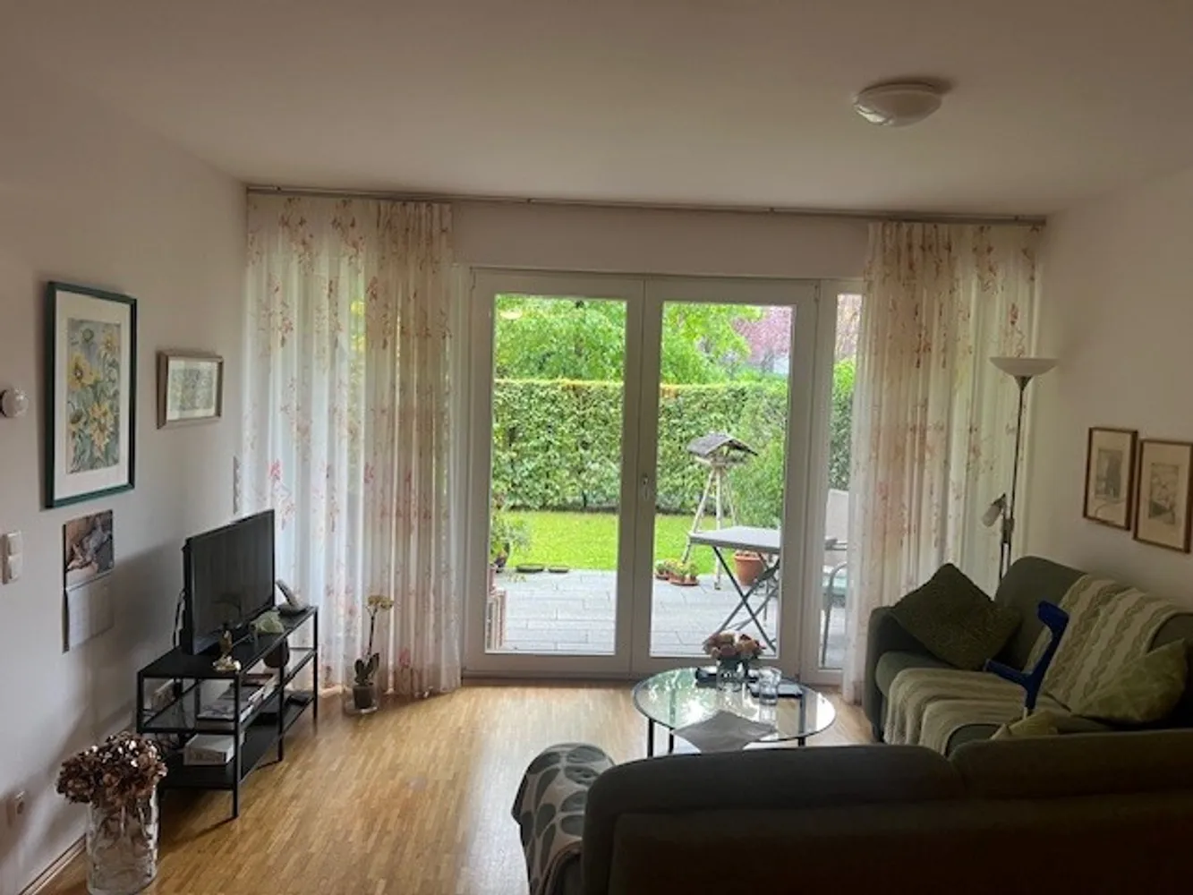 2 Zimmer Wohnung mit 72 m² in Düsseldorf – Bild 2