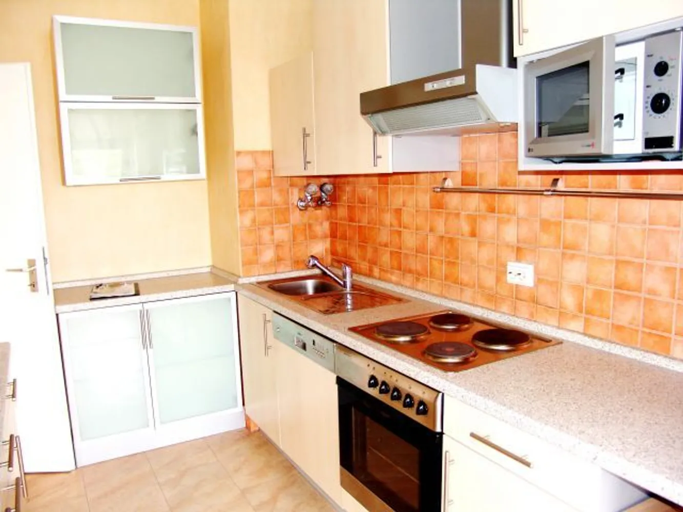 2 room apartment with 80 m² in Hofheim am Taunus – Photo 11