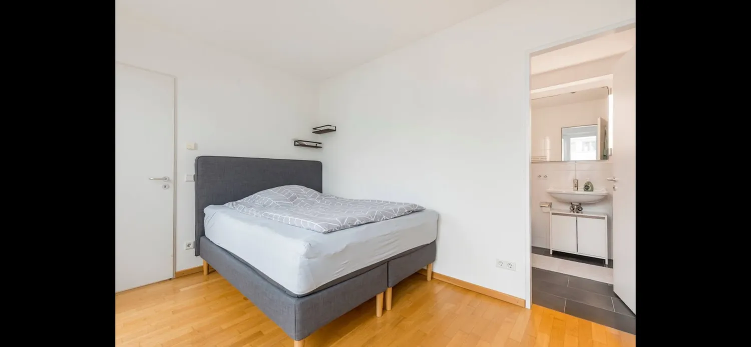 2 Zimmer Wohnung mit 76 m² in München – Bild 7