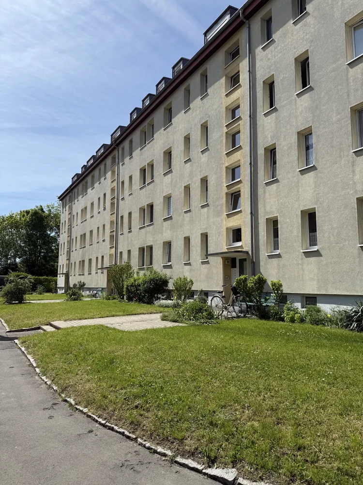 4 Zimmer Wohnung mit 68 m² in Erfurt – Bild 1
