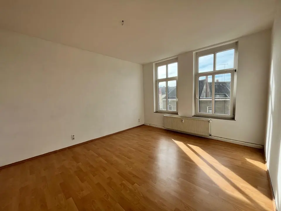 2 Zimmer Wohnung mit 67 m² in Bitterfeld-Wolfen – Bild 1