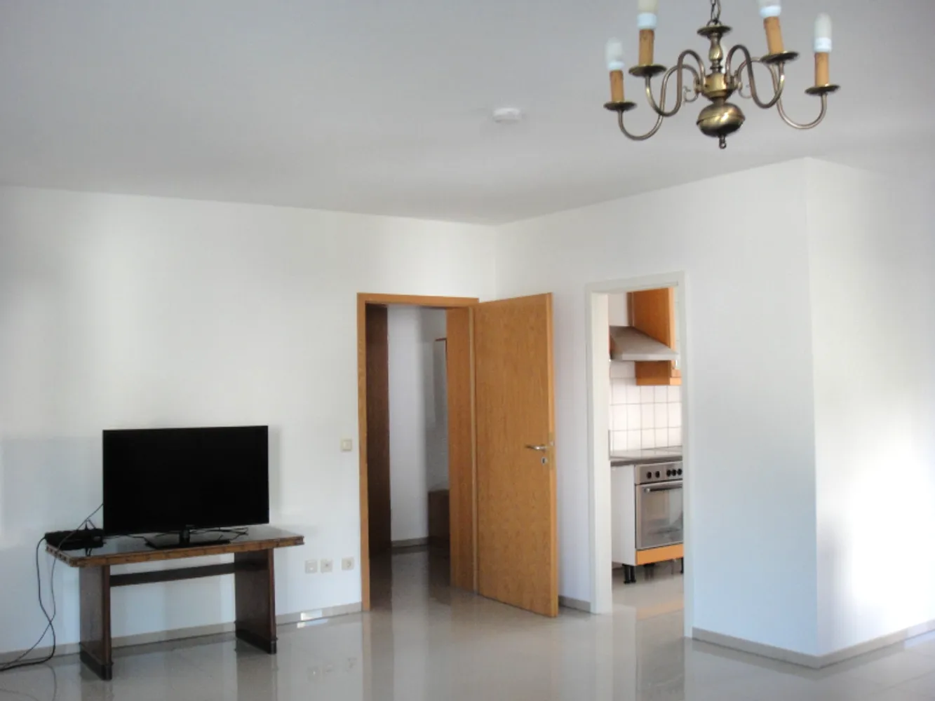 3 Zimmer Wohnung mit 88 m² in Frankfurt am Main – Bild 2