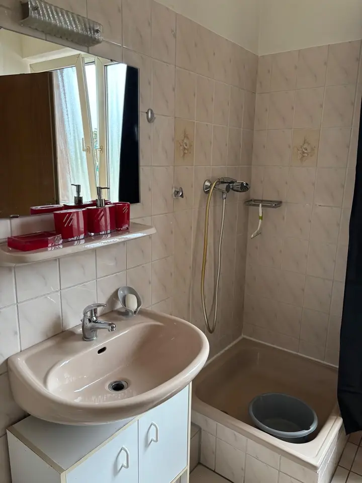 2 Zimmer Wohnung mit 65 m² in Düsseldorf – Bild 8