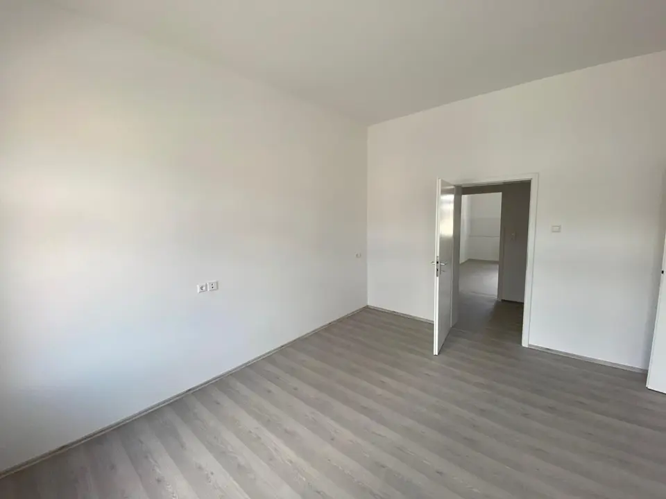5 Zimmer Wohnung mit 95 m² in Zwickau – Bild 9