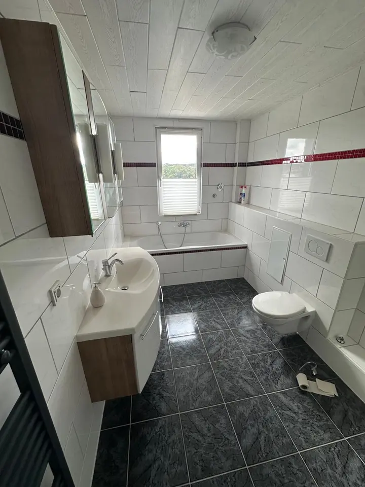 4 Zimmer Wohnung mit 128 m² in Saarbrücken – Bild 4
