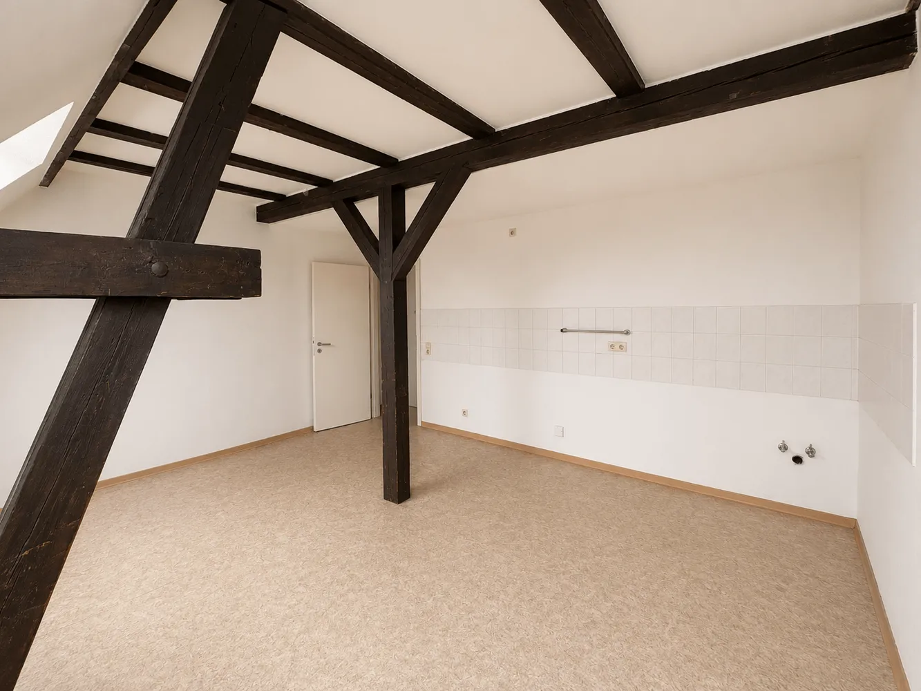 2 Zimmer Wohnung mit 70 m² in Halle (Saale) – Bild 3