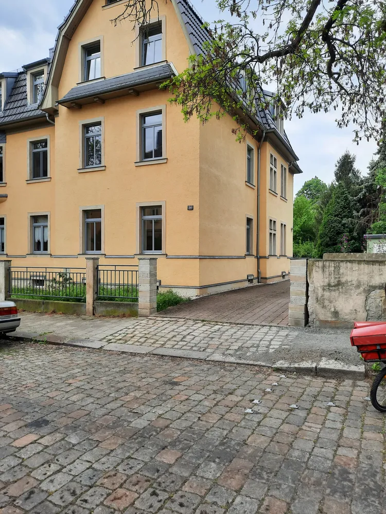 3 Zimmer Wohnung mit 97 m² in Dresden – Bild 1