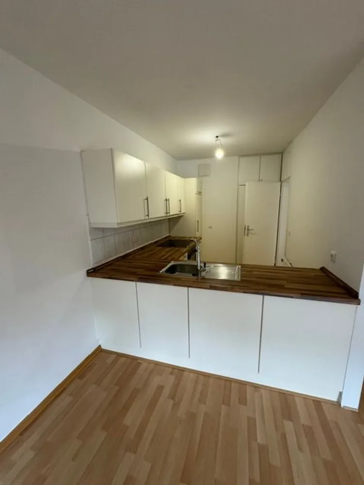 2 Zimmer Wohnung mit 81 m² in Hamburg – Bild 4