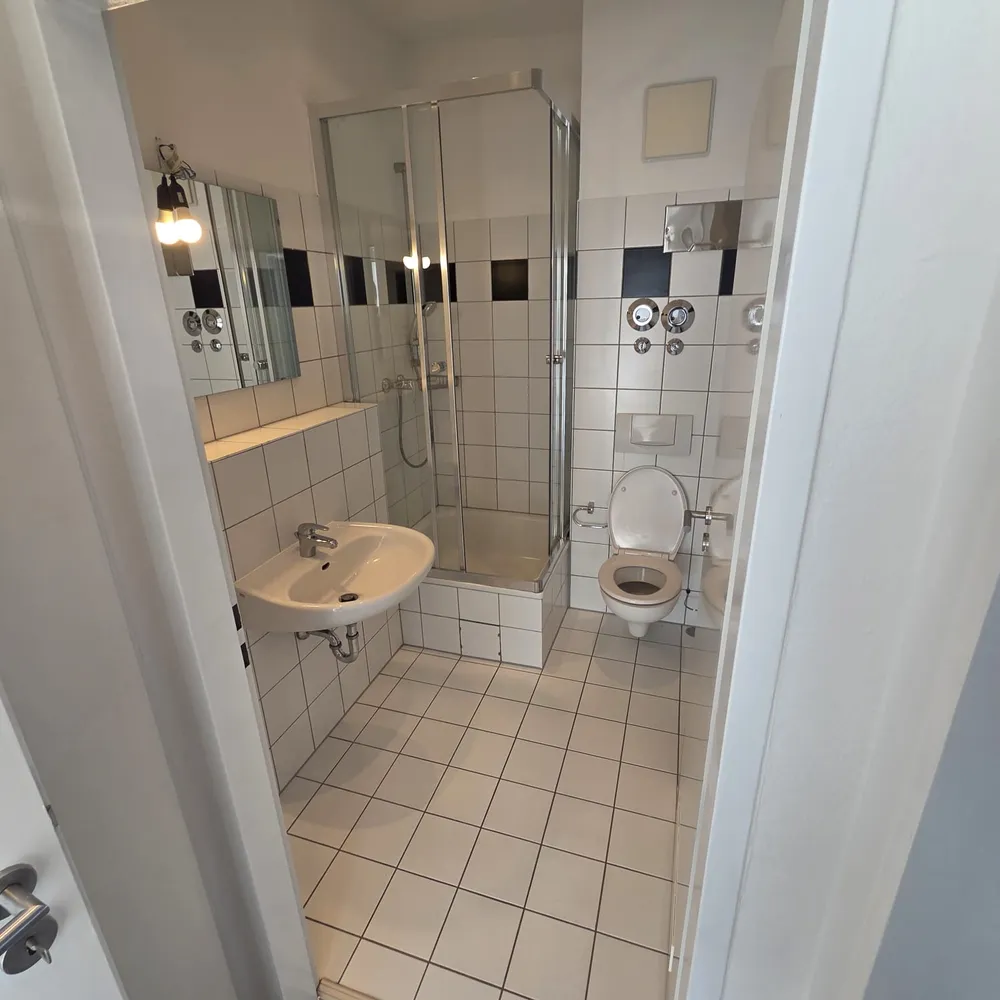 2 room apartment with 56 m² in Cologne – Photo 3