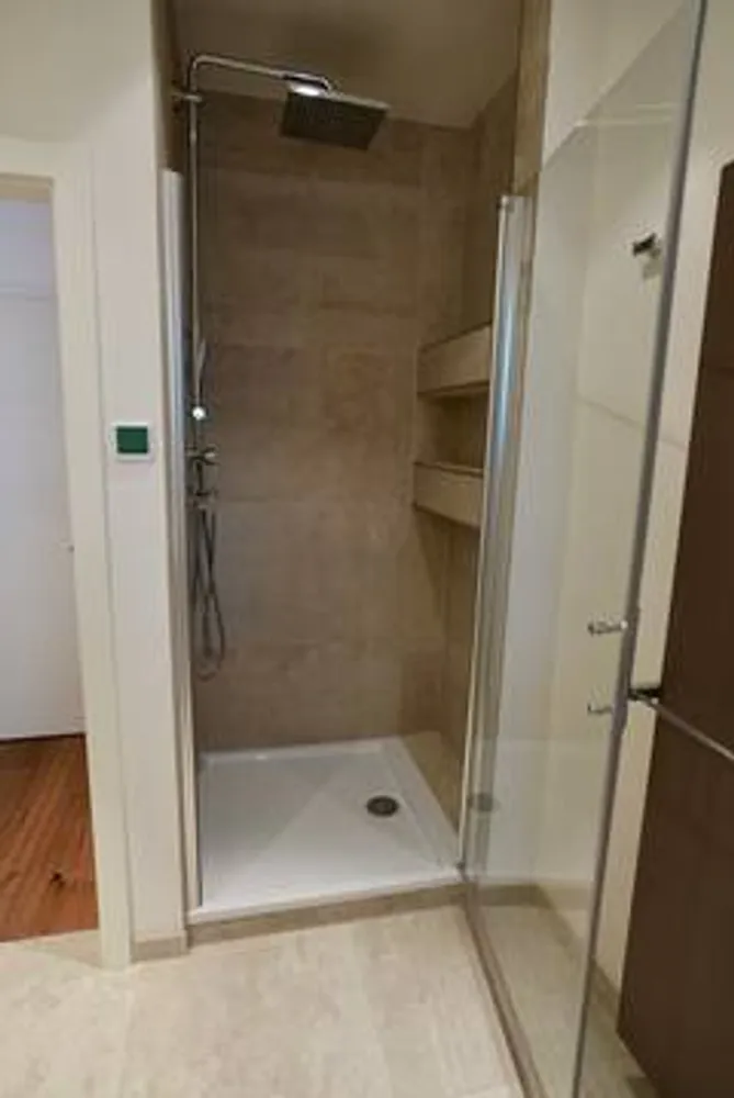 2 Zimmer Wohnung mit 70 m² in Köln – Bild 4