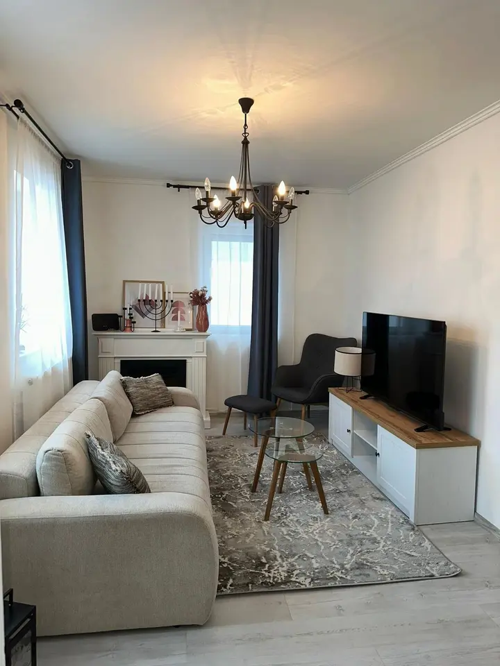 8 Zimmer Haus mit 250 m² in Sonneberg – Bild 9