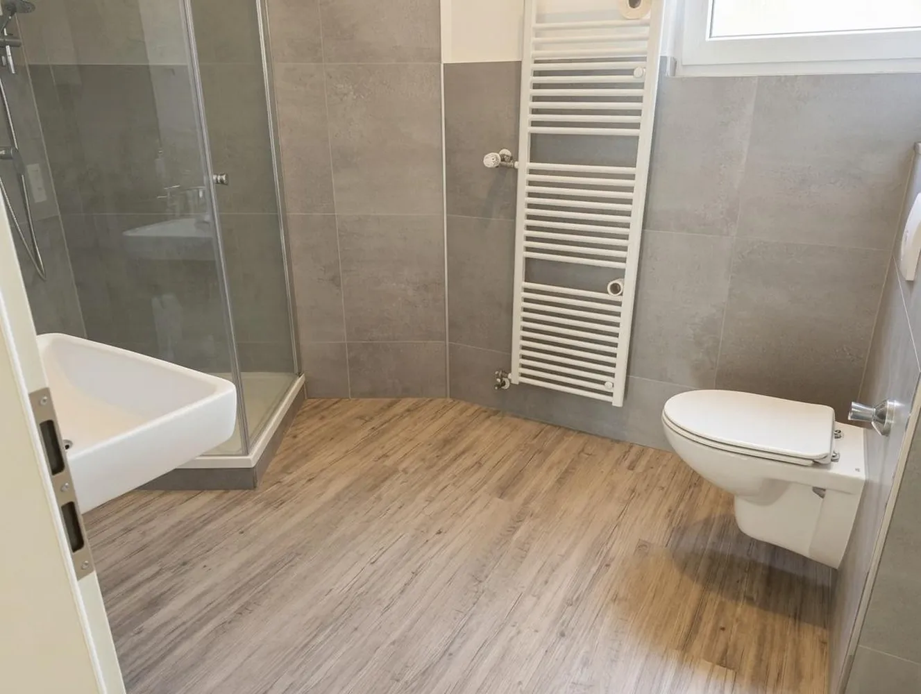 4 Zimmer Wohnung mit 120 m² in Duisburg – Bild 2