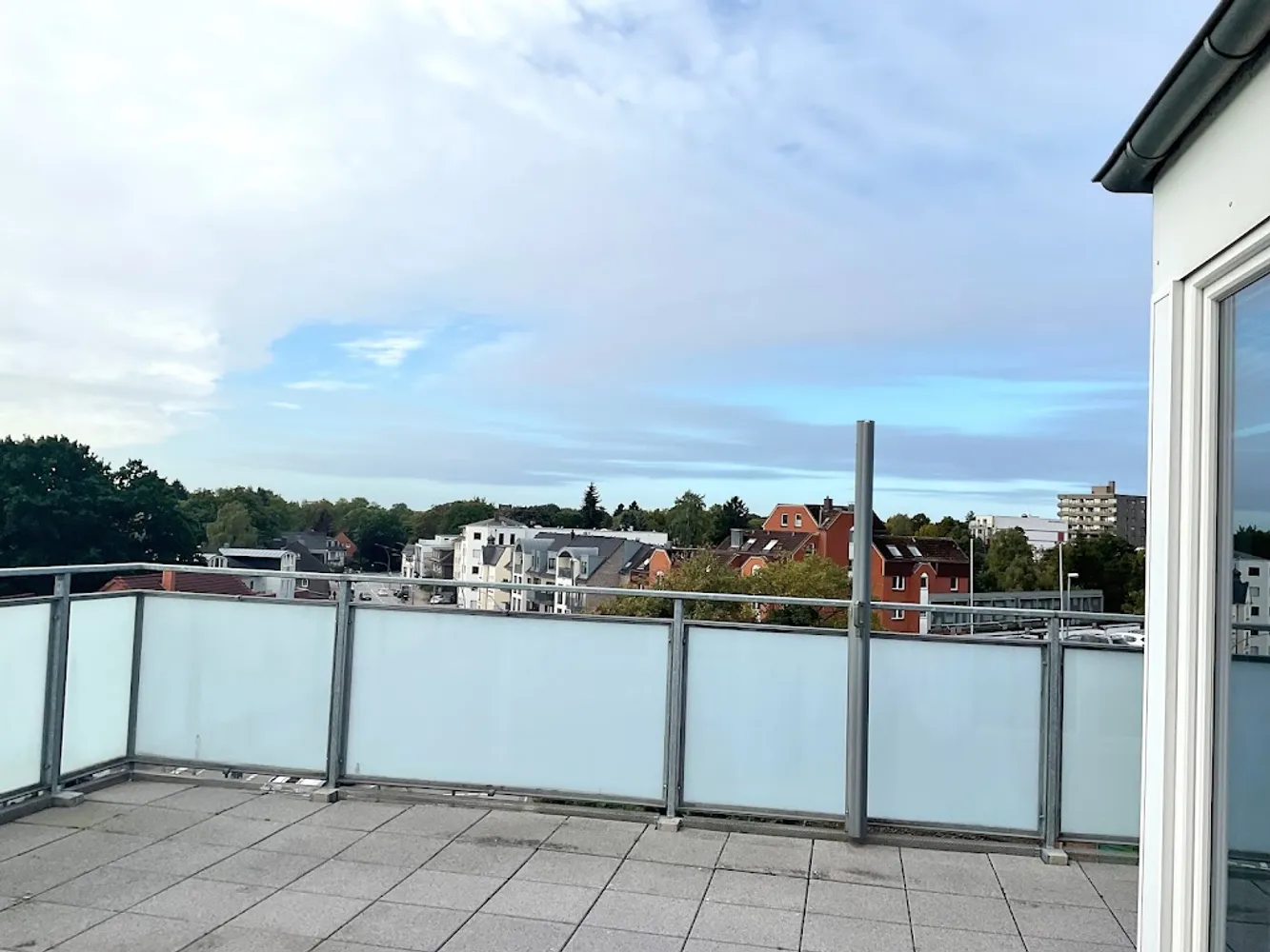 3 Zimmer Wohnung mit 135 m² in Hamburg – Bild 11