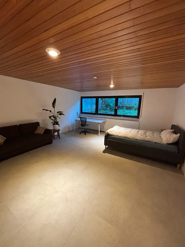 WG-Zimmer mit 43 m² in Frankfurt am Main – Bild 3