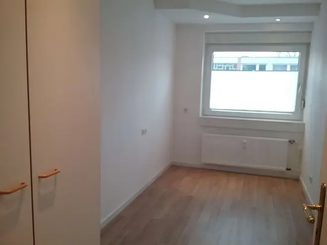 6 Zimmer Wohnung mit 138 m² in Düsseldorf – Bild 12