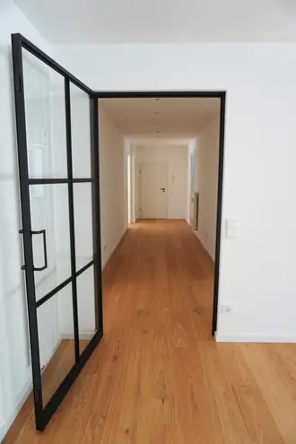 5 Zimmer Wohnung mit 184 m² in München – Bild 3