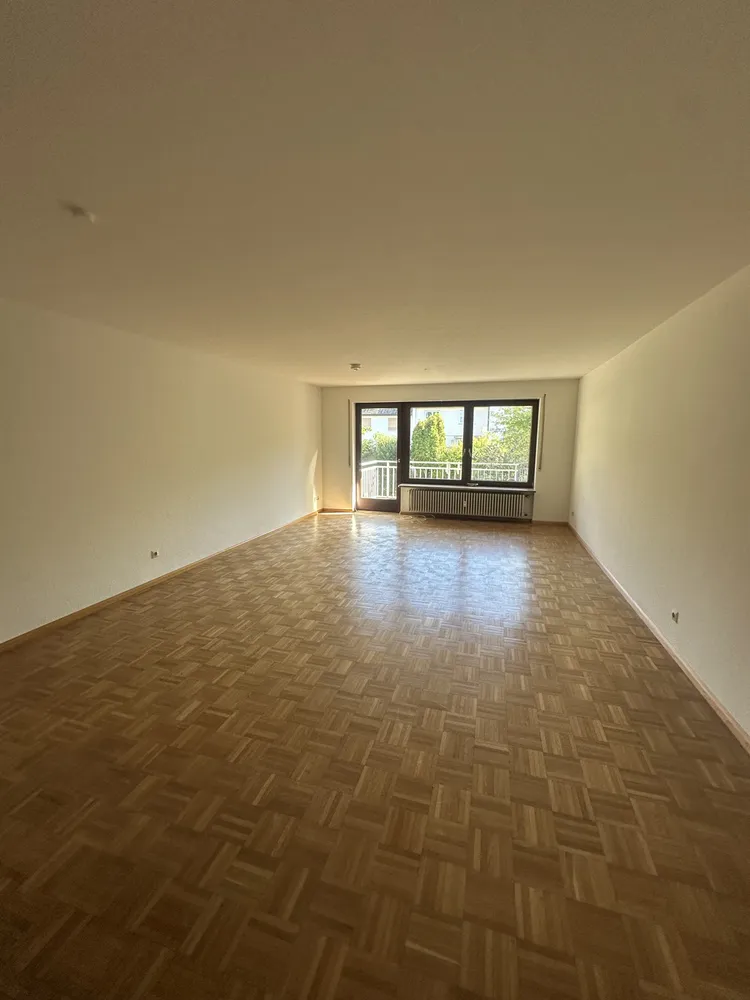 4 Zimmer Wohnung mit 120 m² in Freiburg im Breisgau – Bild 1