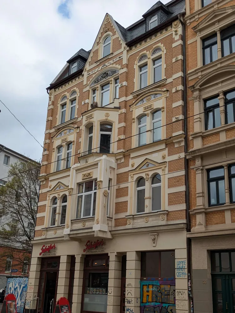 4 Zimmer Wohnung mit 117 m² in Halle (Saale) – Bild 2