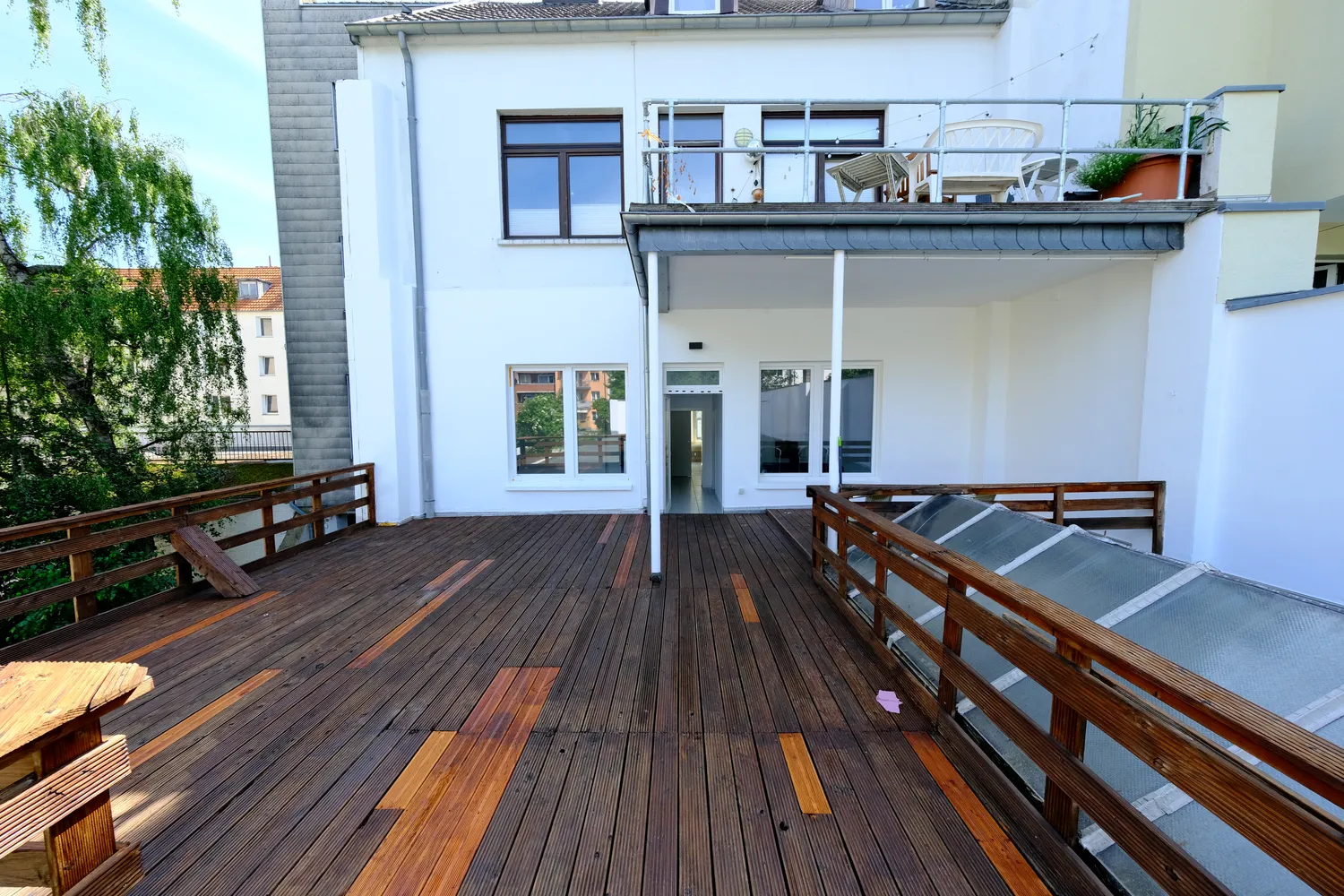 4 Zimmer Wohnung mit 115 m² in Aachen – Bild 2