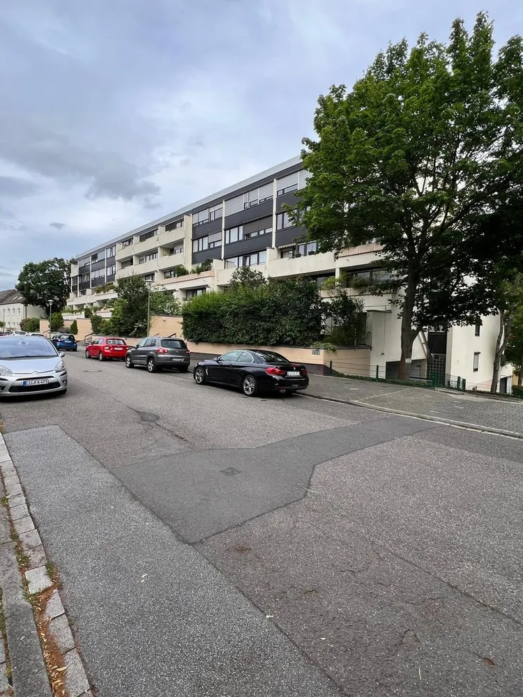 6 Zimmer Wohnung mit 160 m² in Ludwigshafen am Rhein – Bild 1