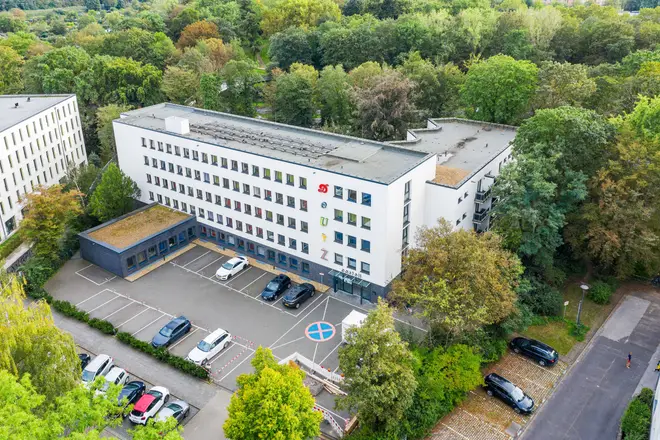 1 Zimmer Wohnung mit 30 m² in Köln – Bild 7