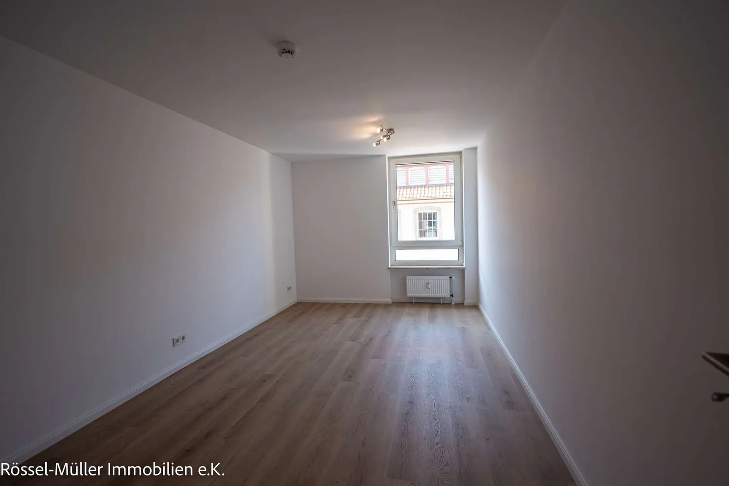 2 Zimmer Wohnung mit 55 m² in Düsseldorf – Bild 3