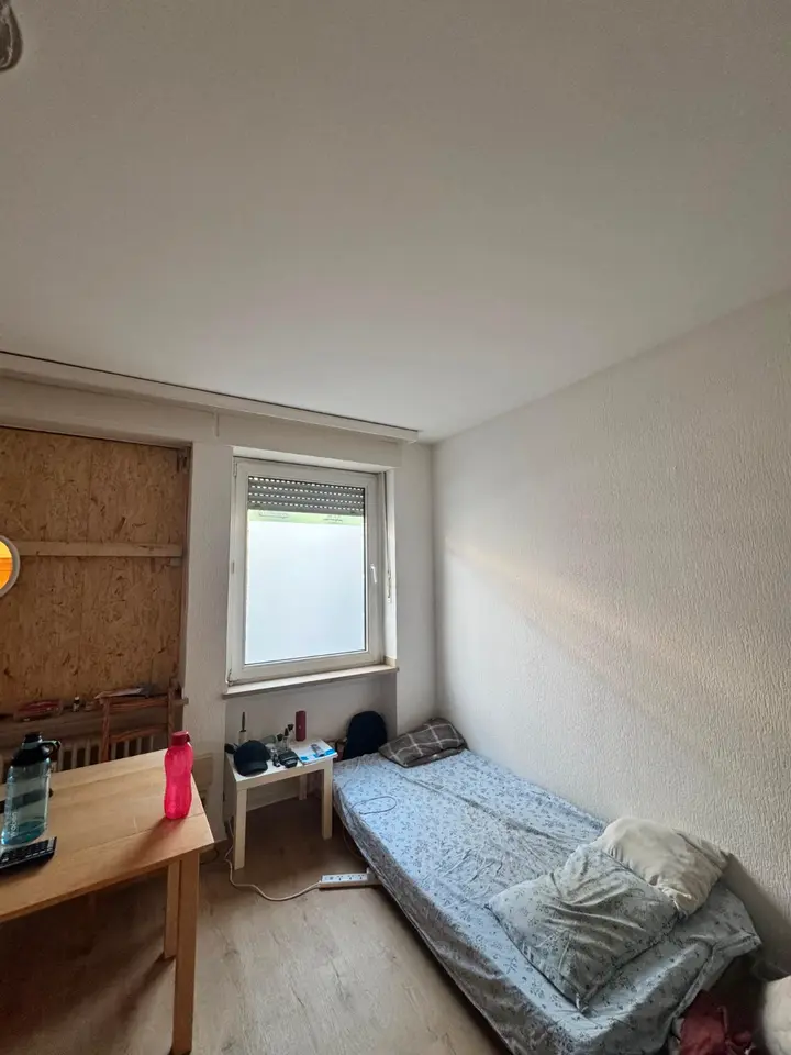 2 Zimmer Wohnung mit 30 m² in Krefeld – Bild 2