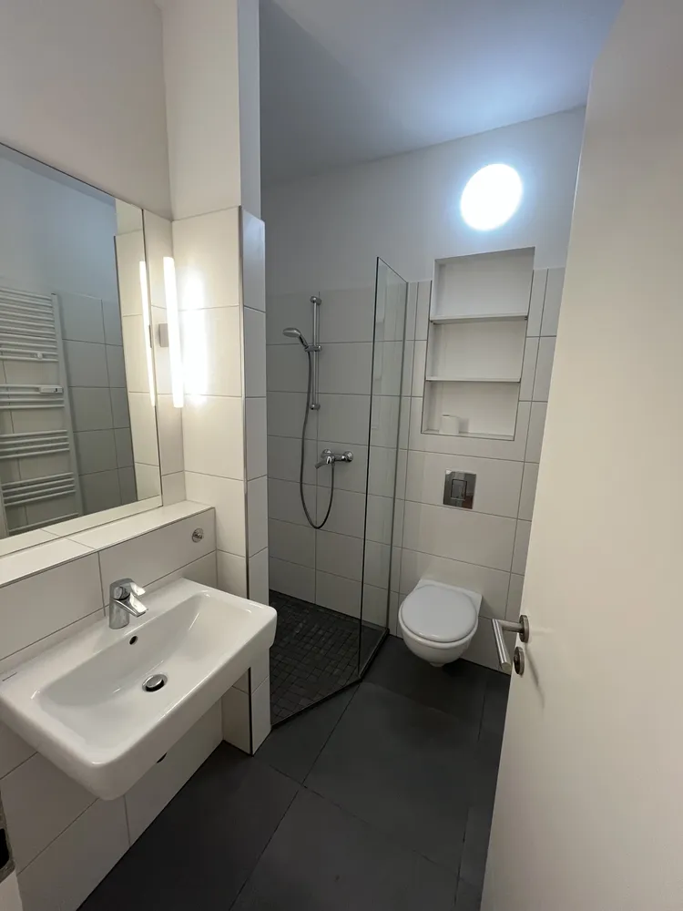 2 room apartment with 40 m² in Berlin – Photo 3