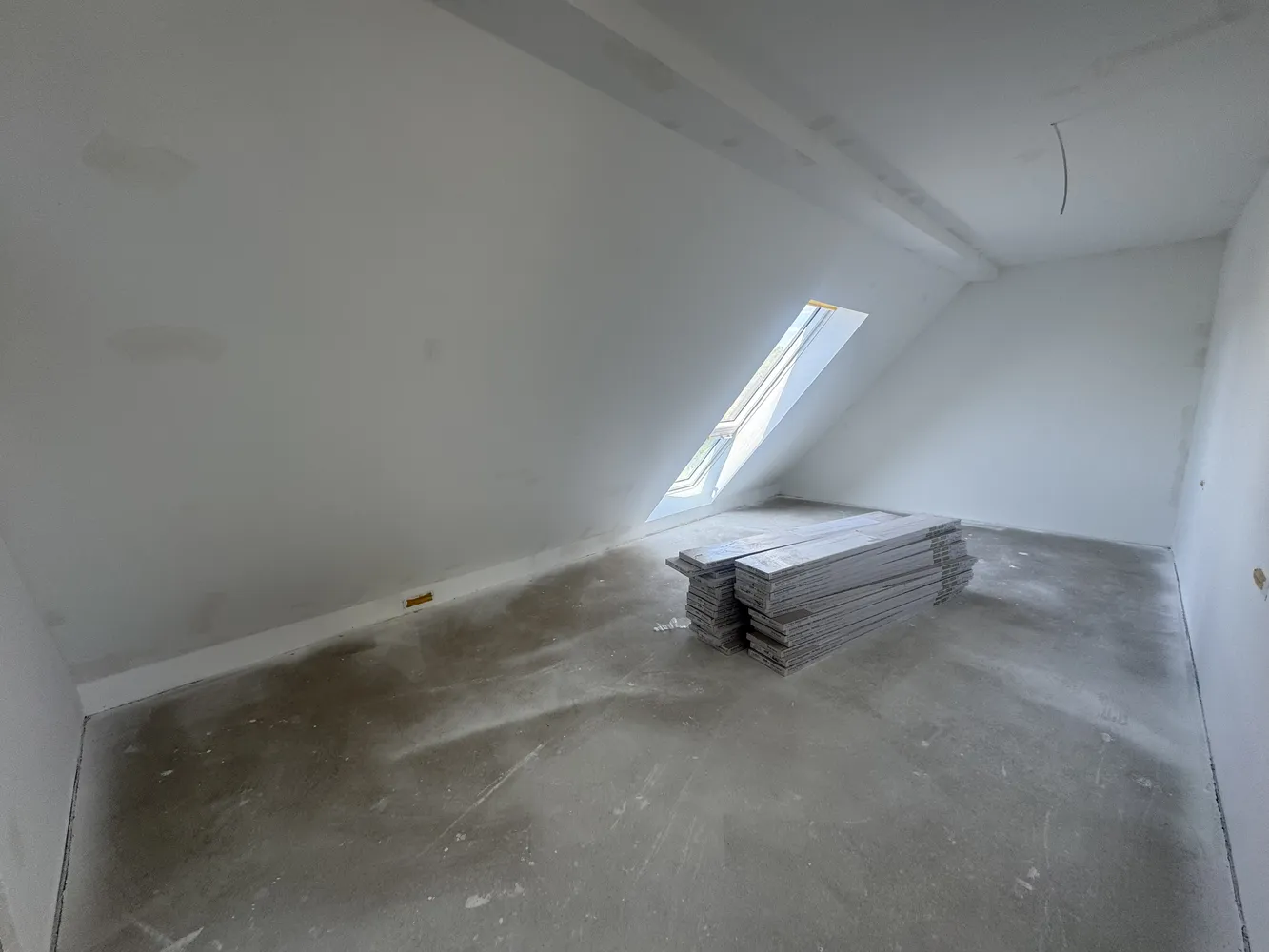 2 Zimmer Wohnung mit 77 m² in Düsseldorf – Bild 3