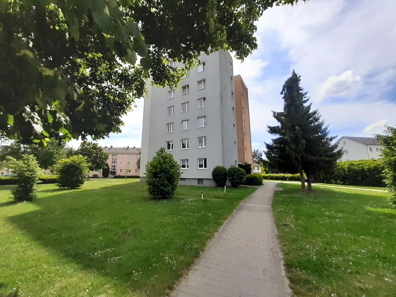 1 Zimmer Wohnung mit 36 m² in Augsburg – Bild 1