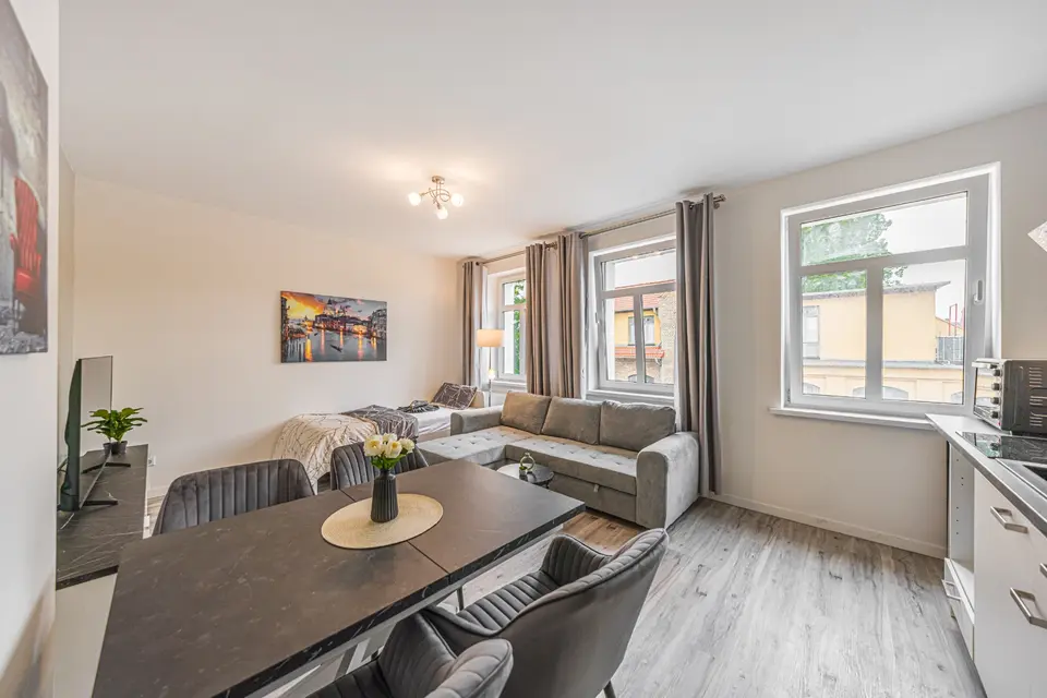 4 Zimmer Wohnung mit 122 m² in Halle (Saale) – Bild 2