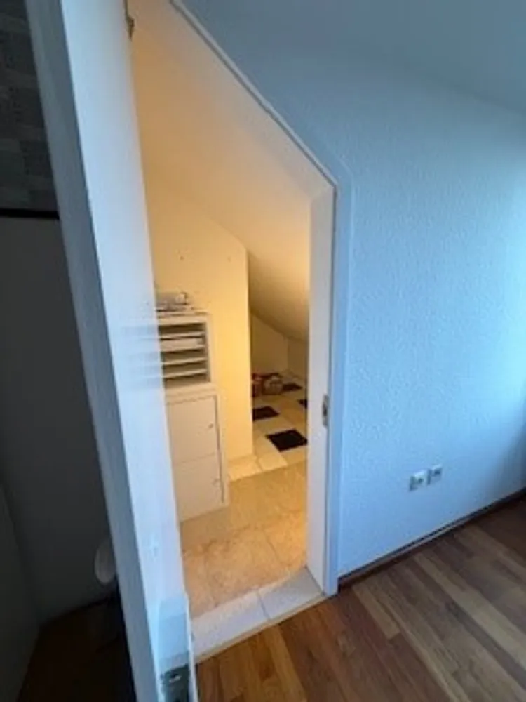 5 Zimmer Wohnung mit 115 m² in Bergisch Gladbach – Bild 9