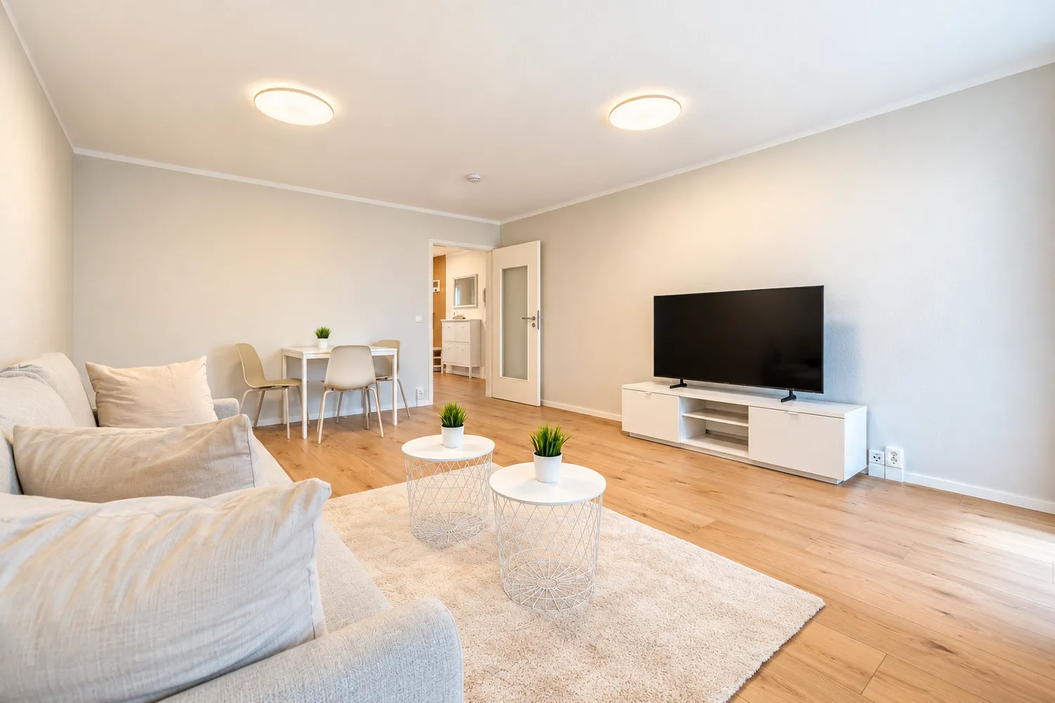 2 Zimmer Wohnung mit 70 m² in Dresden – Bild 1