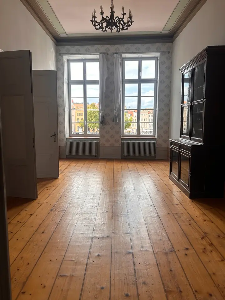 4 Zimmer Wohnung mit 185 m² in Wismar – Bild 2
