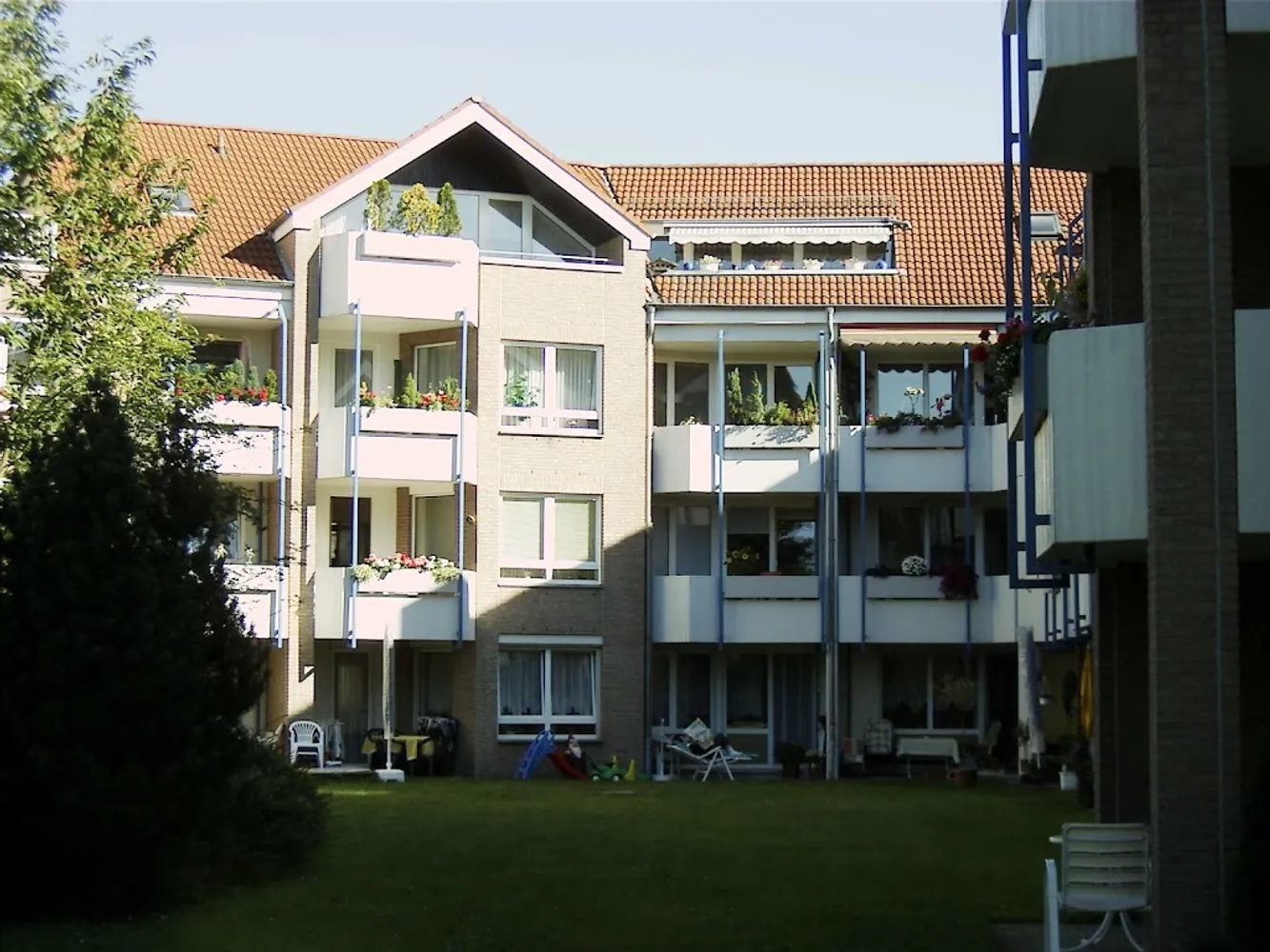 2 room apartment with 61 m² in Hanover – Photo 2