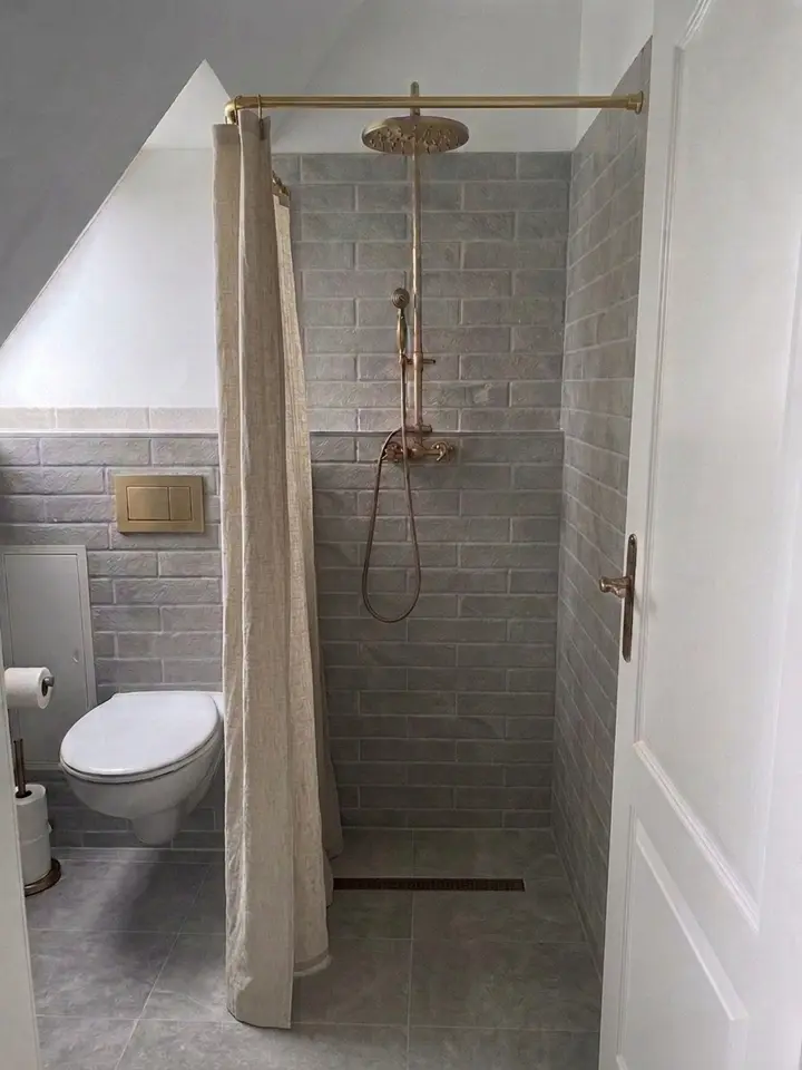 8 room house with 240 m² in Schwerin – Photo 5