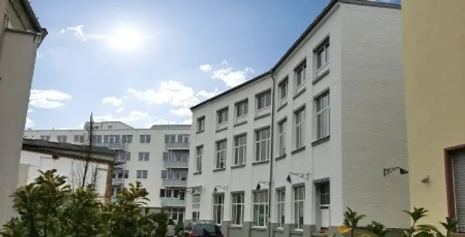 2 Zimmer Wohnung mit 95 m² in Frankfurt am Main – Bild 1