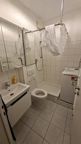 2 Zimmer Wohnung mit 60 m² in Köln – Bild 3