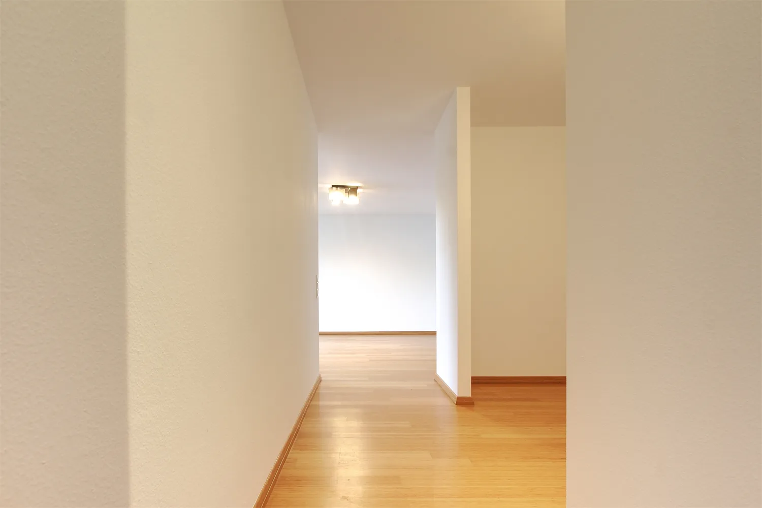 2 Zimmer Wohnung mit 68 m² in Frankfurt am Main – Bild 6