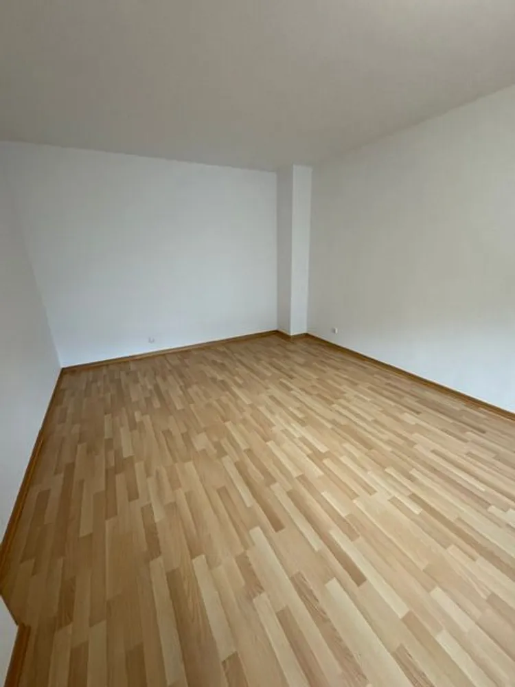 2 Zimmer Wohnung mit 81 m² in Hamburg – Bild 7