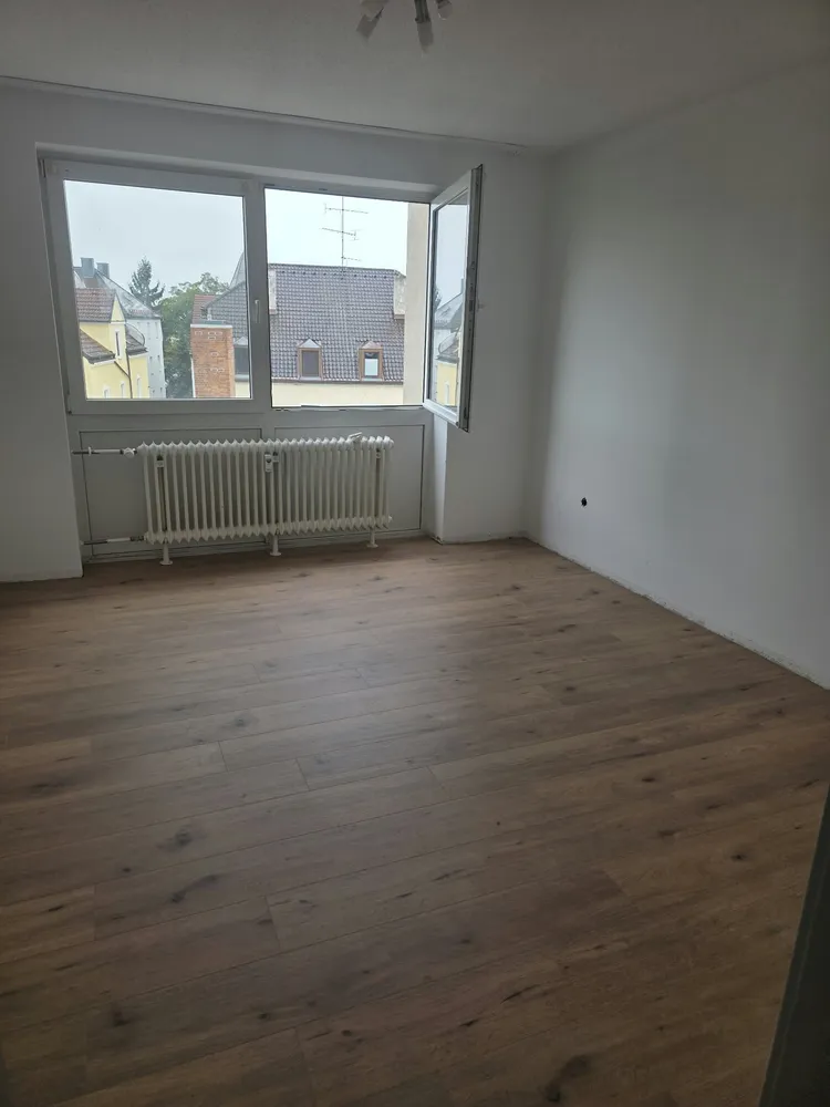 4 Zimmer Wohnung mit 83 m² in Landshut – Bild 1