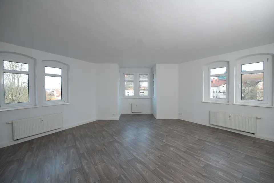 3 Zimmer Wohnung mit 100 m² in Werdau – Bild 1