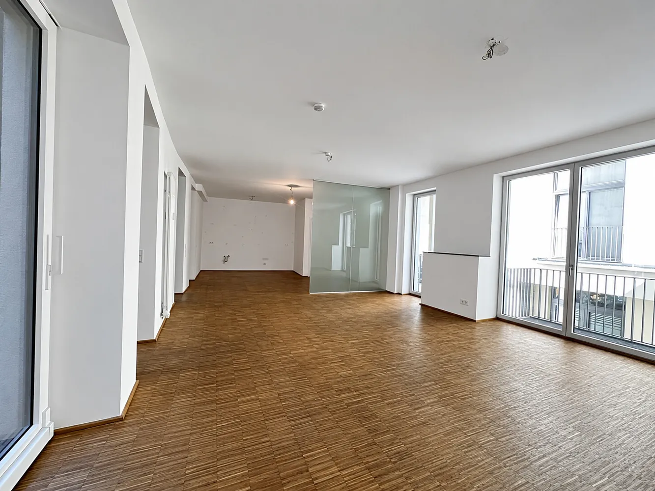 2 Zimmer Wohnung mit 100 m² in Aachen – Bild 2