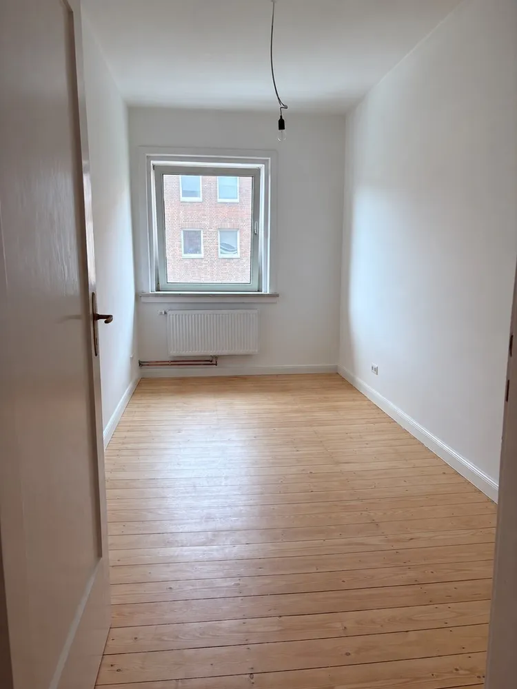4 Zimmer Wohnung mit 93 m² in Hannover – Bild 2
