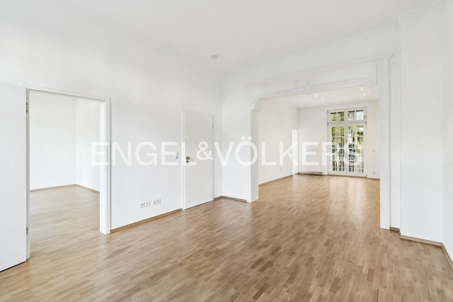 9 Zimmer Haus mit 236 m² in Frankfurt am Main – Bild 6