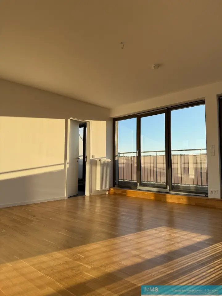 2 Zimmer Wohnung mit 102 m² in Berlin – Bild 1