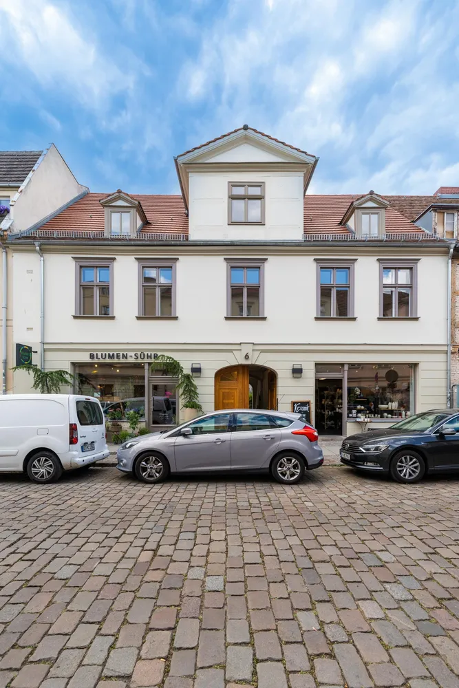 3 Zimmer Wohnung mit 128 m² in Potsdam – Bild 1