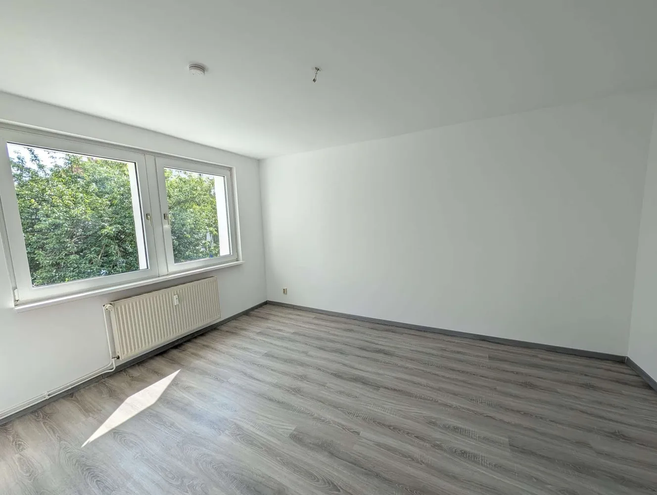 2 Zimmer Wohnung mit 48 m² in Magdeburg – Bild 2