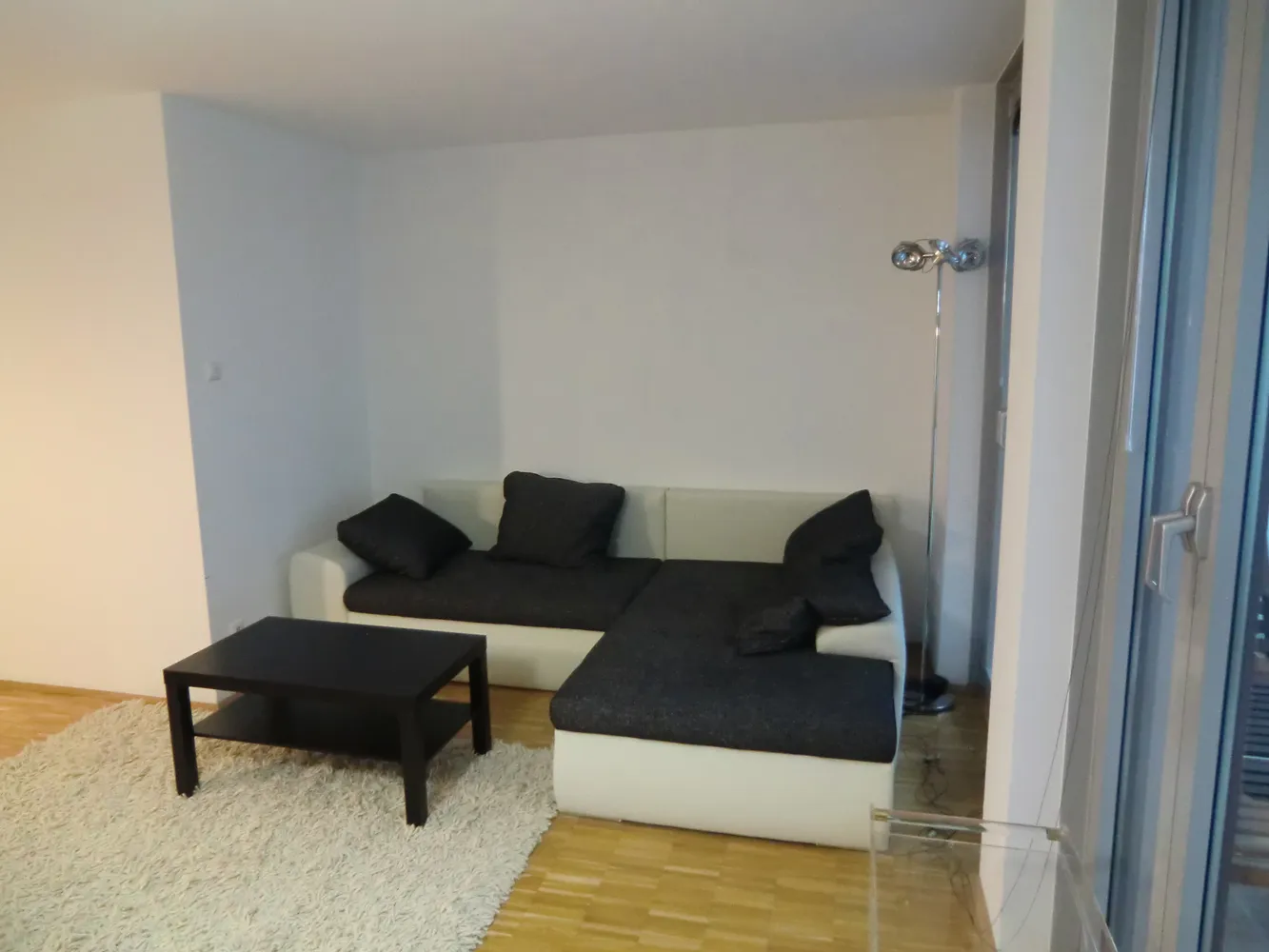 2 Zimmer Wohnung mit 60 m² in München – Bild 3